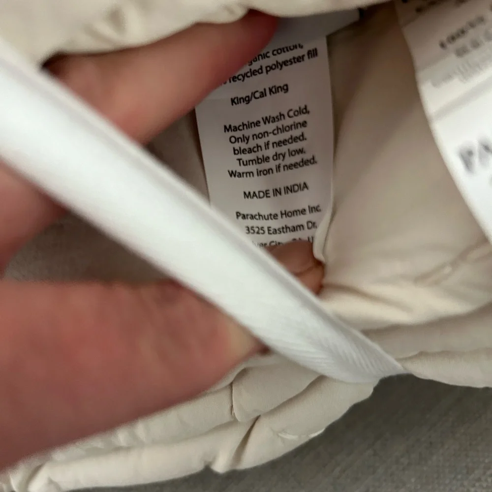Parachute NWT Soft stitch organic cotton quilt